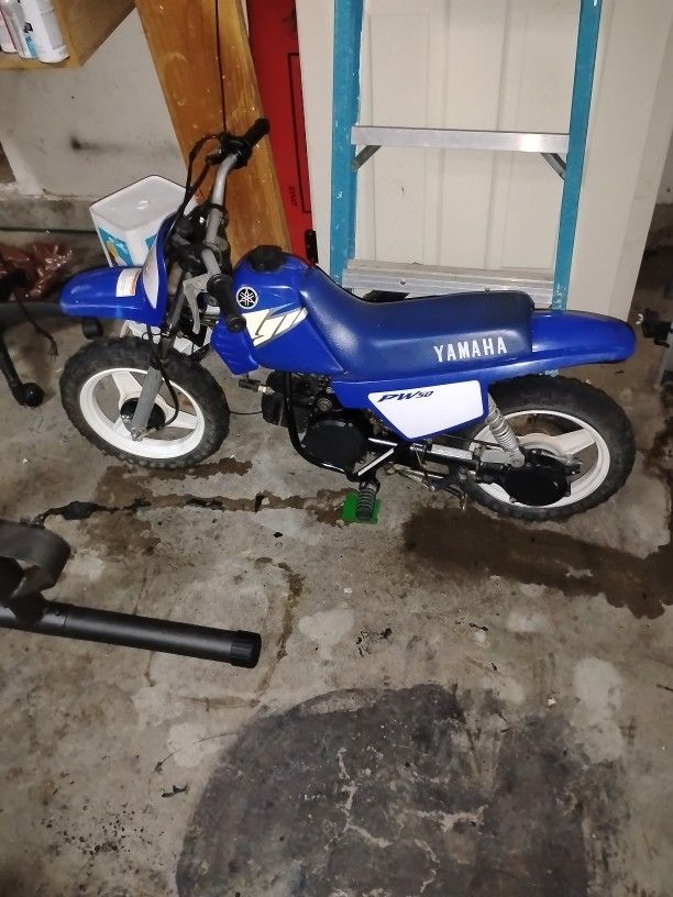 Yamaha PW50