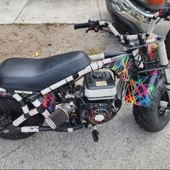 Heavy duty mini bike / stock predator 212cc / Turn signal, brake light, headlight, air horn/ 55+mph / $550 / CASH ONLY, NO trades / Fort Lauderdale
