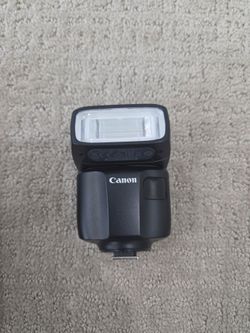 NEW Canon Speedlite EL-100 External Flash!
