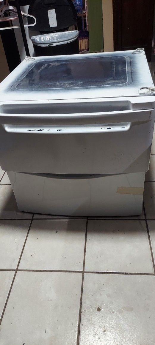 Washer And Dryer Pedestals