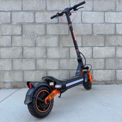 Electric scooter