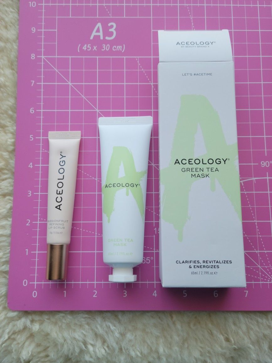 2pc ACEOLOGY (LIP SCRUB/FACE MASK) + 2 FREE FULL SIZED LIP FREEBIES