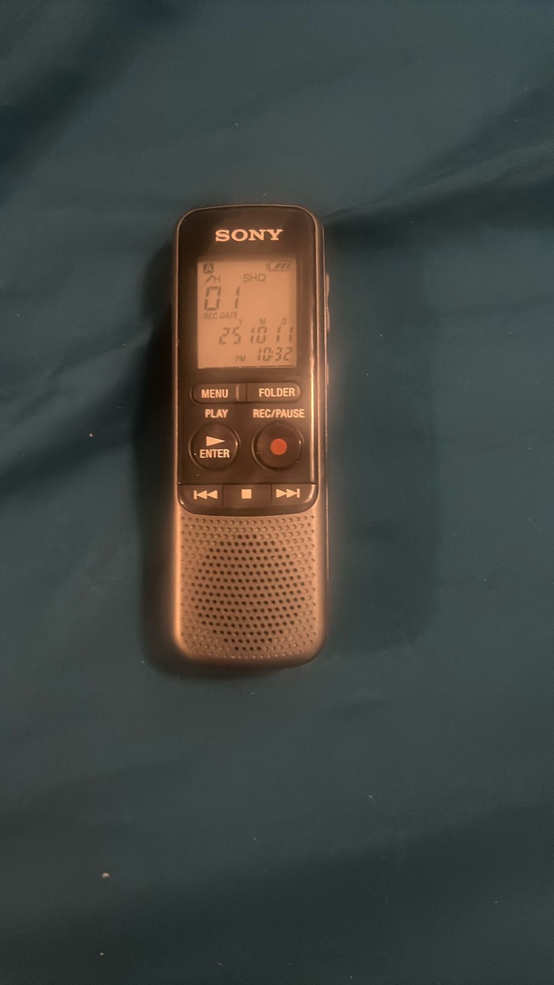 Sony ICD-PX240. 4 Gb Internal