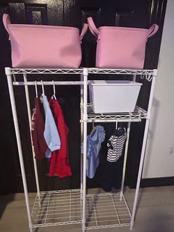 Kids closet insert
