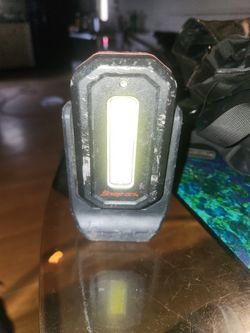 Snap On 550 Watt Chargable Pocket Light