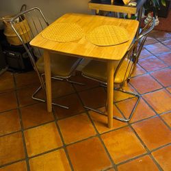 Diner Table With Chairs