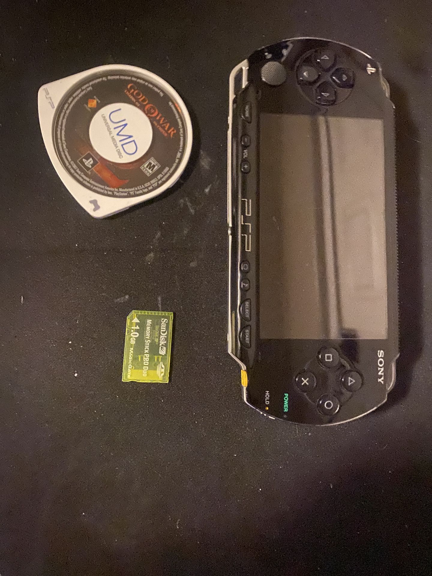 PSP With God Of War And 1G Memory Card 