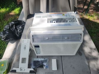 Air conditioner 5000btu (wifi&remote) w/ window mount