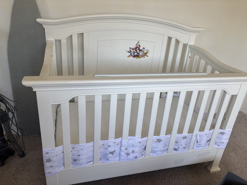 Baby Crib & Mattress