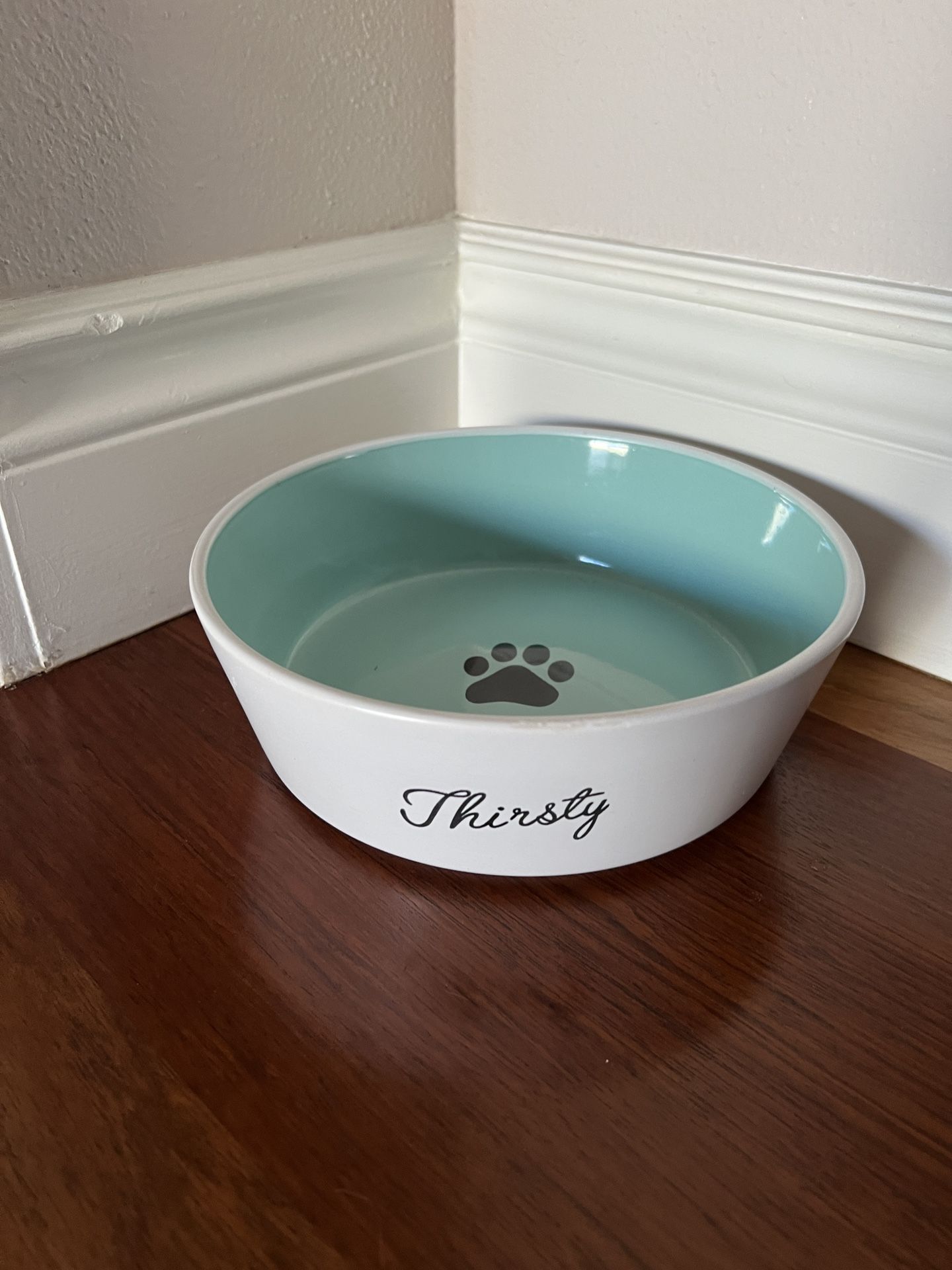 Pets food bowl