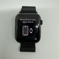 Apple Watch Series 4 (Cellular) 44mm Space Black Stainless Steel With Space Black Milanese Loop 