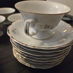 Vintage Wawel China From Poland 23 Piece