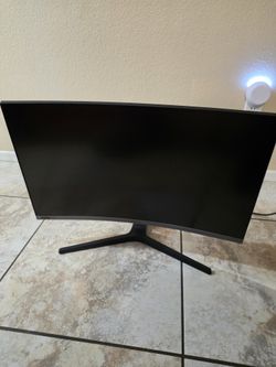 Samsung Computer Monitor. 27 In Curved