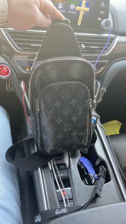 Louie Sling bag