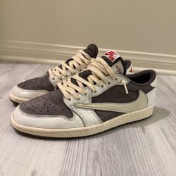 Travis Scott Reverse Mocha Size 11.5