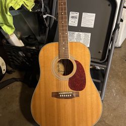 Regal Acoustic Guitar Rd10