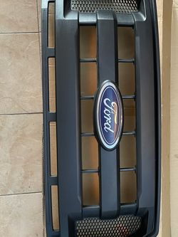 2 FRONT GRILL FORD 2015-2017 OPEN BOX