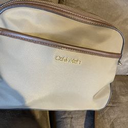 Calvin Klein Crossbody nwot