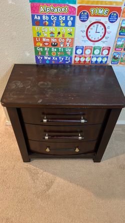Dark Wood 3-Drawer Dresser