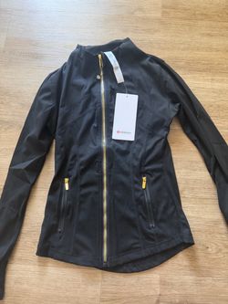 Lululemon Black Full-Zip Jacket with Tags