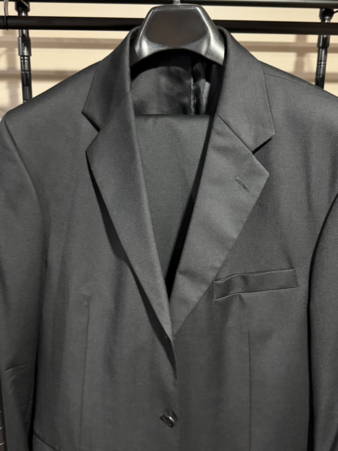 Alfani Men’s Black Wool Suit – 42R – 3-Button Single Breasted Suit