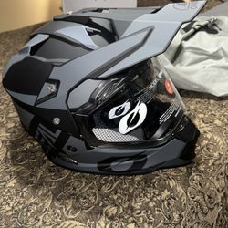 New Oneal Sierra Helmet R