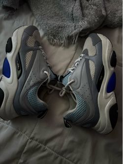Dior b22
