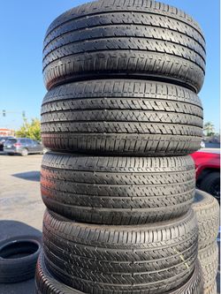 215/50r17 BRIDGESTONE en perfectas condiciones de vida las 4