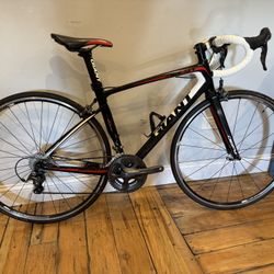 Giant Defy Carbon Road Bike