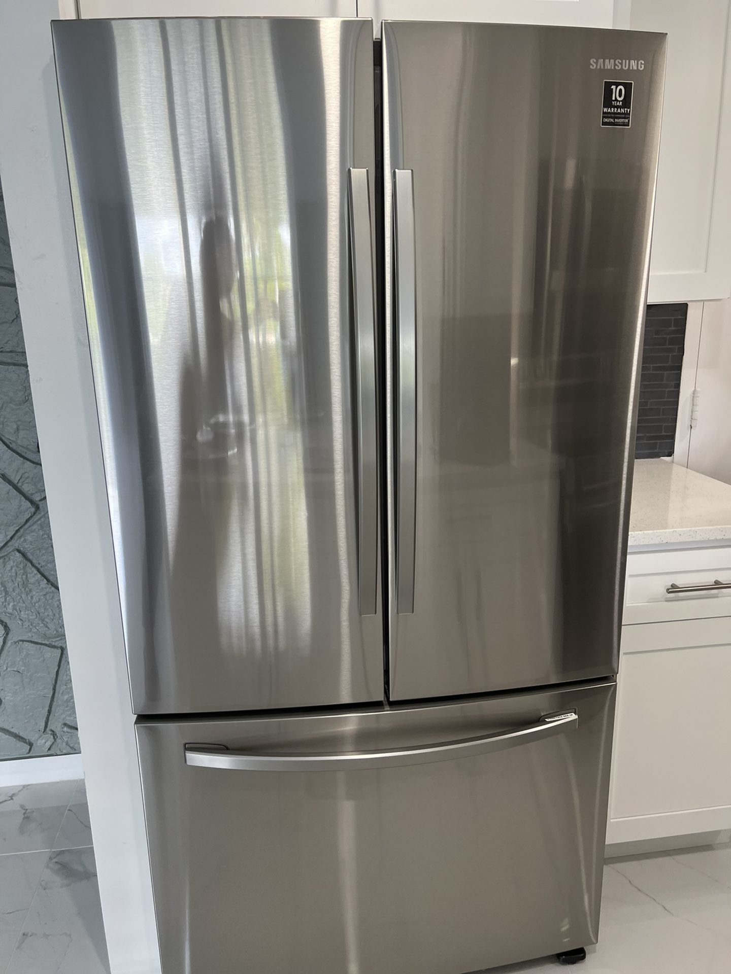 Brand New samsung Full Size Refrigerator     Selling For Less Than Half Price   