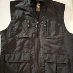 Vest, Medium, New "Outdoors"