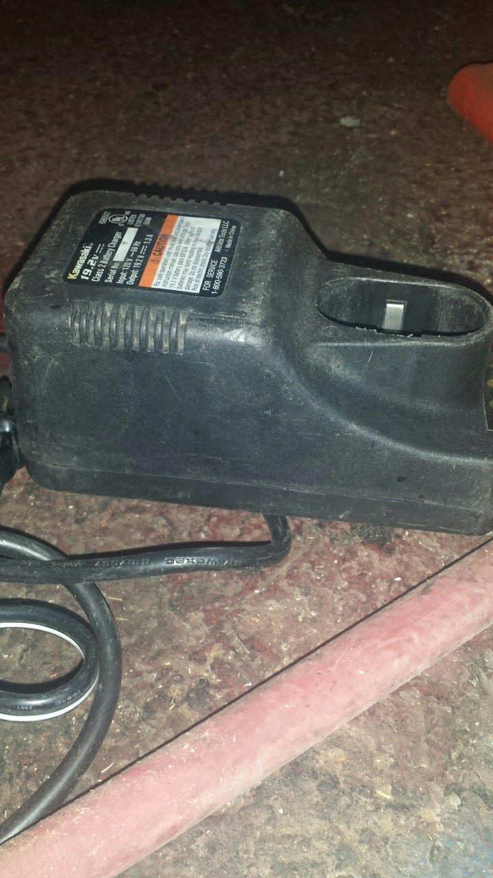 Black & Decker 18v NiCad battery charger. for Sale in Hackettstown, NJ -  OfferUp