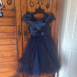 Dresses For Girls (2),  Pants For women (1) And Girls (1) And One Havaianas Olive Green