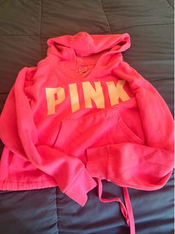 Pink crop sweater with hood