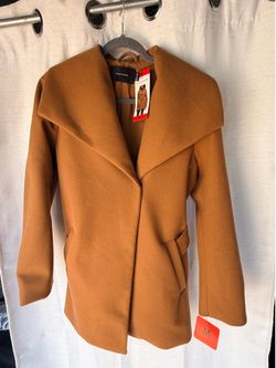 Tahari Women’s Tan Coat