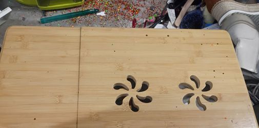 Laptop desk