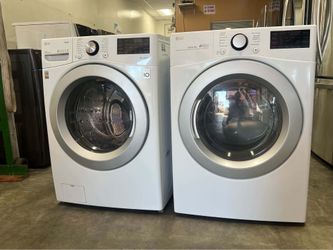 LG WASHER AND GAS DRYER / FREE DELIVER