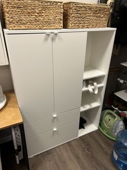 Shelf/storage 