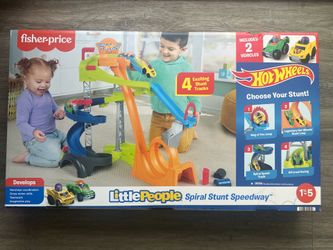 Fisher Price Little People Hot Wheels Spiral Stunt Speedway Race Toy Car Track