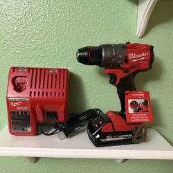 M18 FUEL 18V Lithium-Ion Brushless Cordless 1/2 in. Hammer Drill/Driver Kit