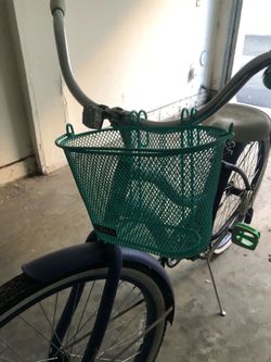 FS: Cranbrook Beach Cruiser. Like New.