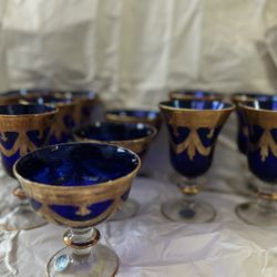  Vintage Cobalt Blue Drinking Glasses with Gold Trim – Set of 12 Elegant Tumblers
