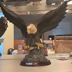American Eagle Statue 