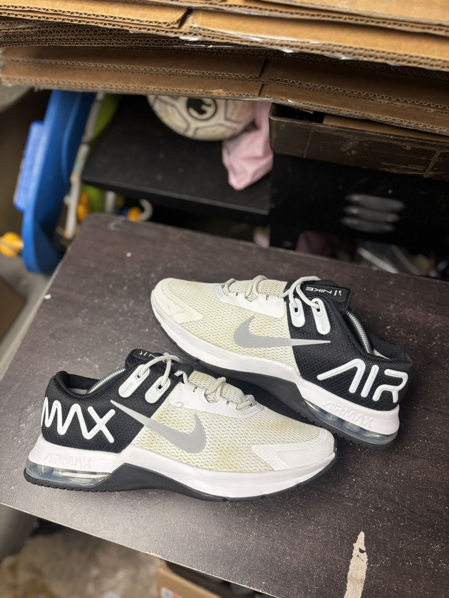 Nike Air Max Alpha Trainer 4 White Wolf 