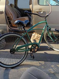 Phat green Beach cruiser
