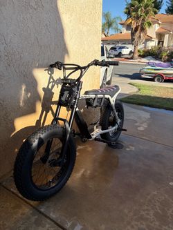 Super 73 z Miami