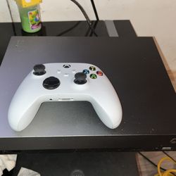 Xbox One X 
