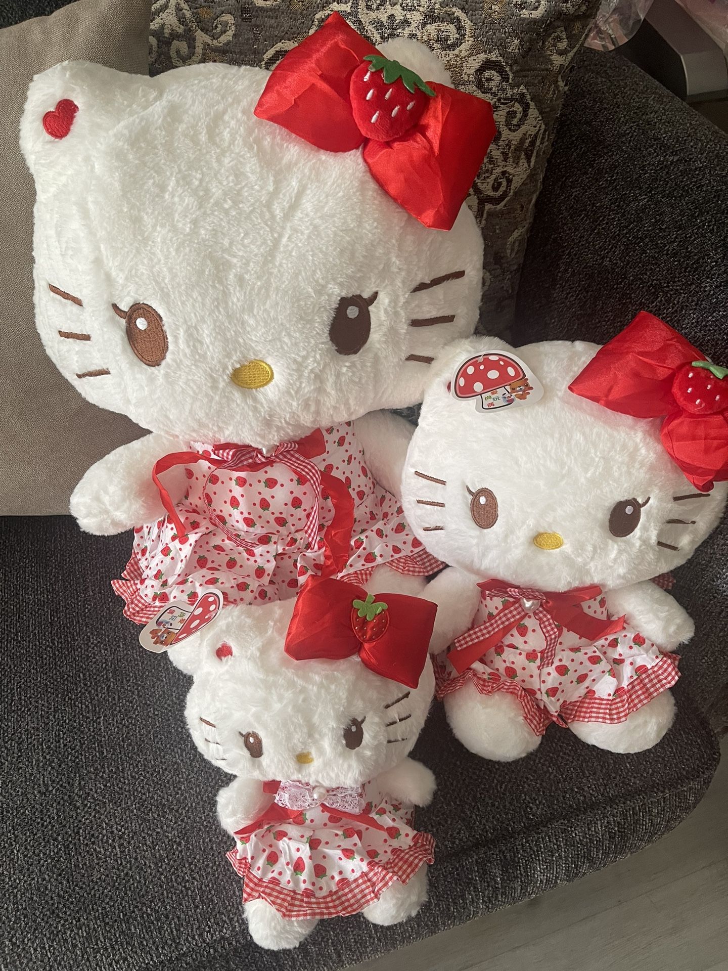 HK Plushies