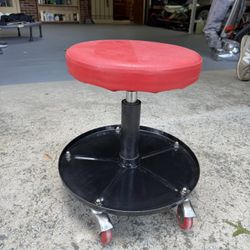 Rolling Shop Stool with Tool Tray – Heavy-Duty & Comfy!