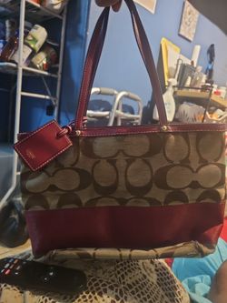 Coach hand bag  H0(contact info removed)4